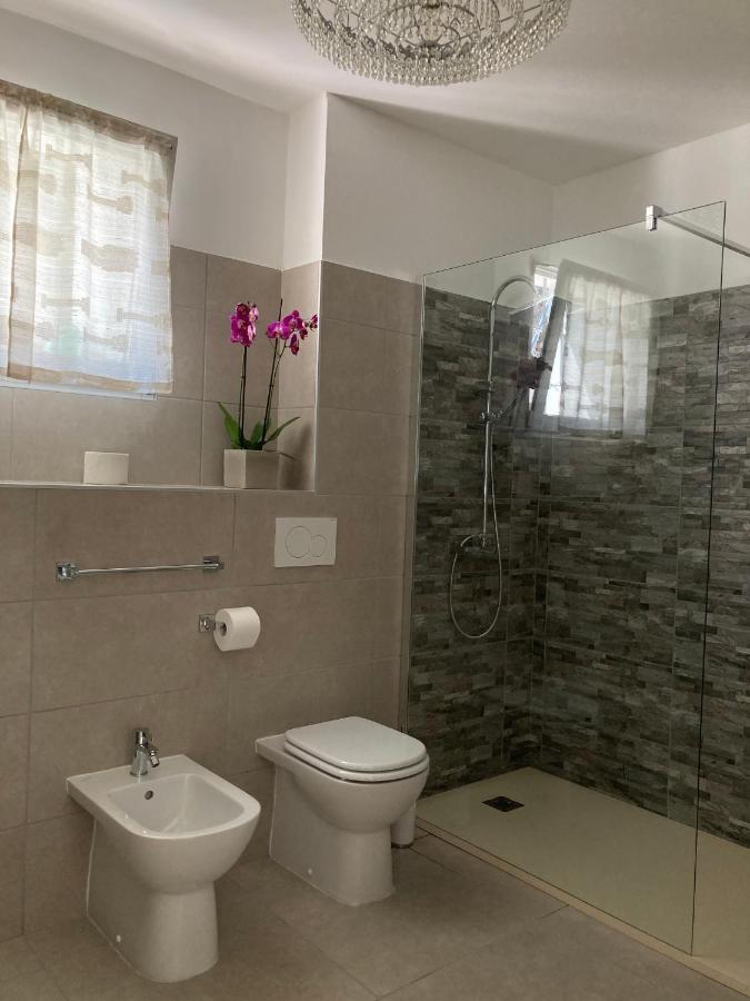 Casale Luel Apartment Валеджо сул Минчио Екстериор снимка